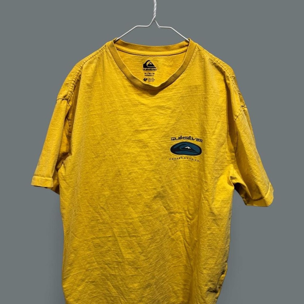 Quiksilver Mustard Yellow Oversized Graphic T-Shirt Mens XL Surf Skate Retro